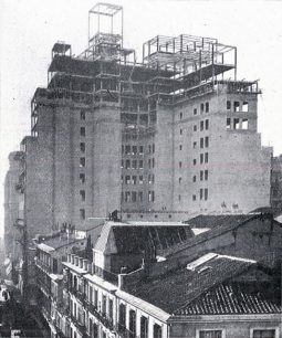 El edificio comienza a tomar su aspecto definitivo, Madrid