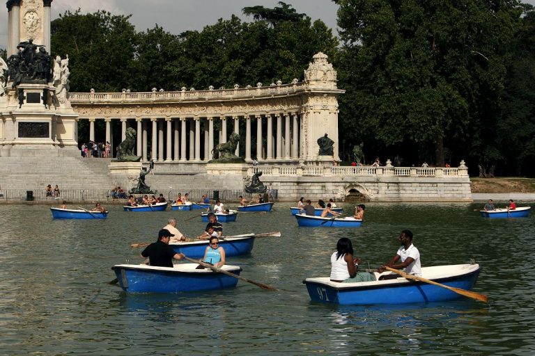 El escurridizo guardián del Retiro