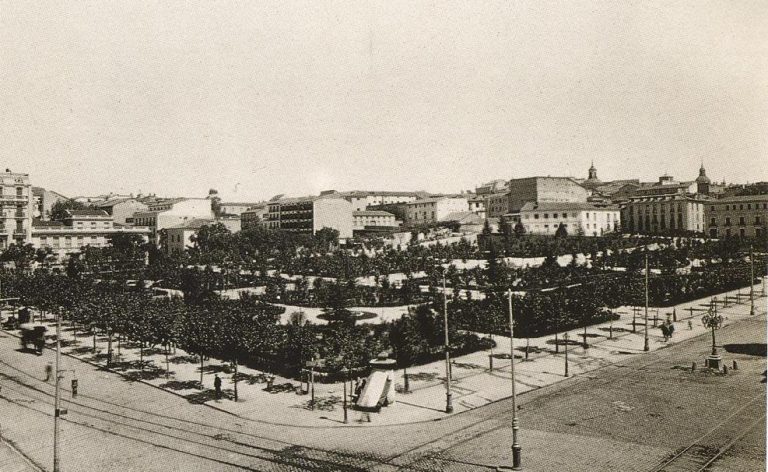 Plaza de España en 1920, Madrid
