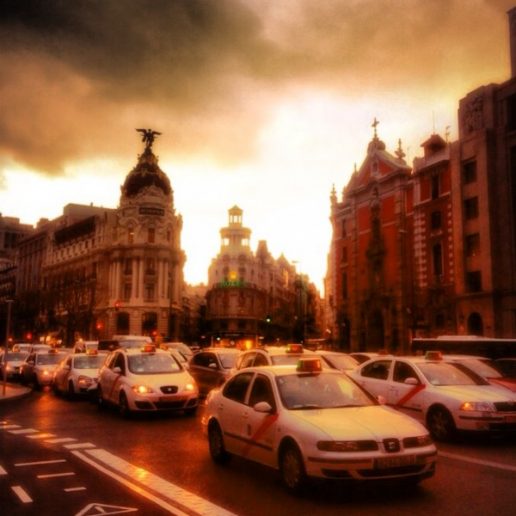 Atardecer en la Calle de Alcalá en Madrid